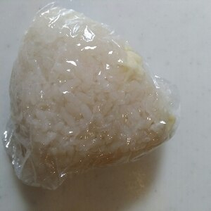 簡単おいしい！チーズしょうゆおにぎり